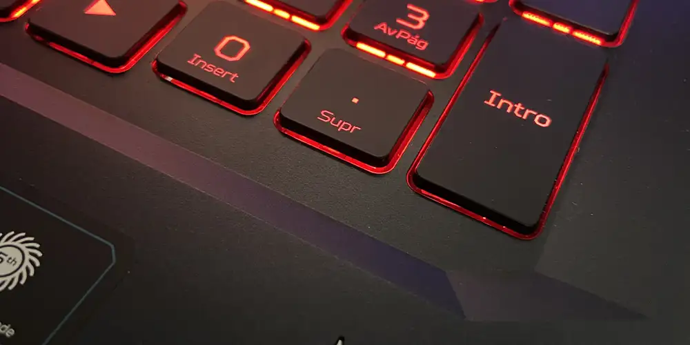 REVIEW Acer Predator Helios 18, potencia extrema para gamers exigentes